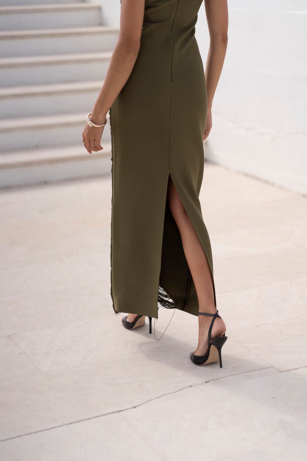 VESTIDO COM FRANJAS