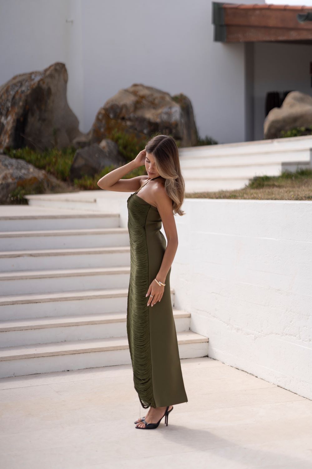 VESTIDO COM FRANJAS