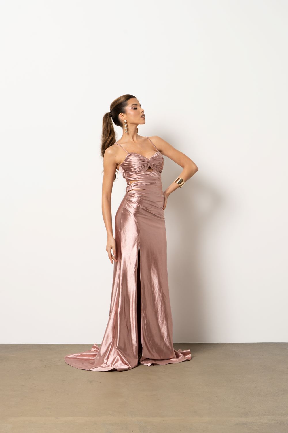 Vestido acetinado