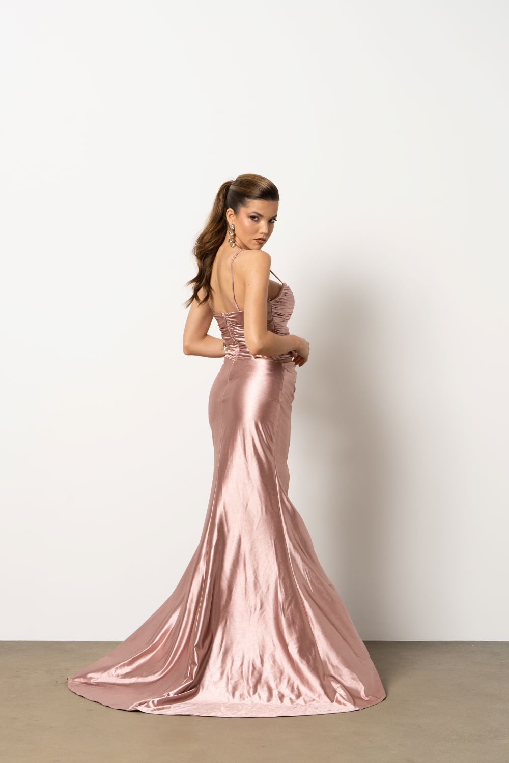 Vestido acetinado