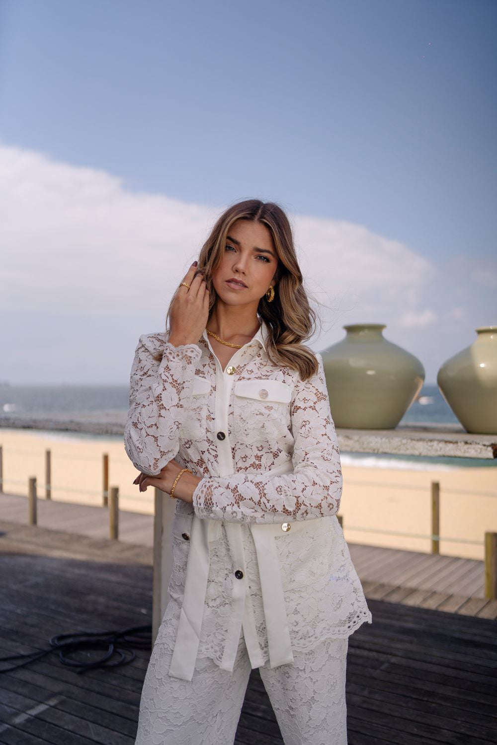 CAMISOLA COM RENDA E FAIXA