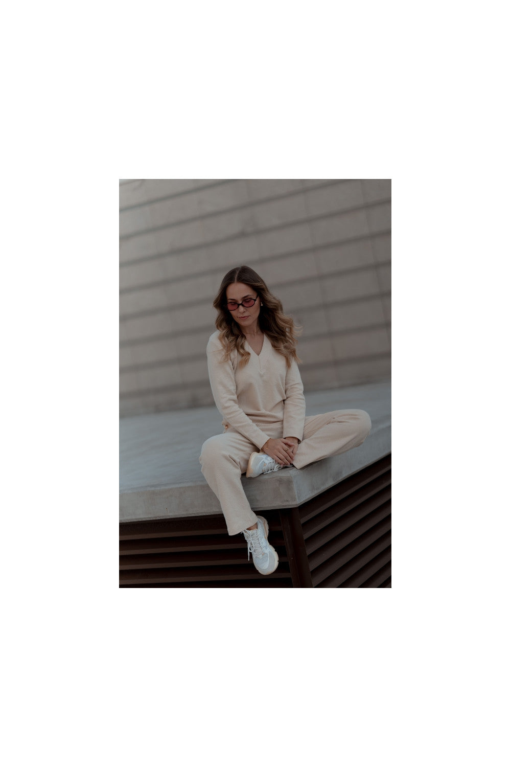 KNIT SWEATER WITH BUTTONS