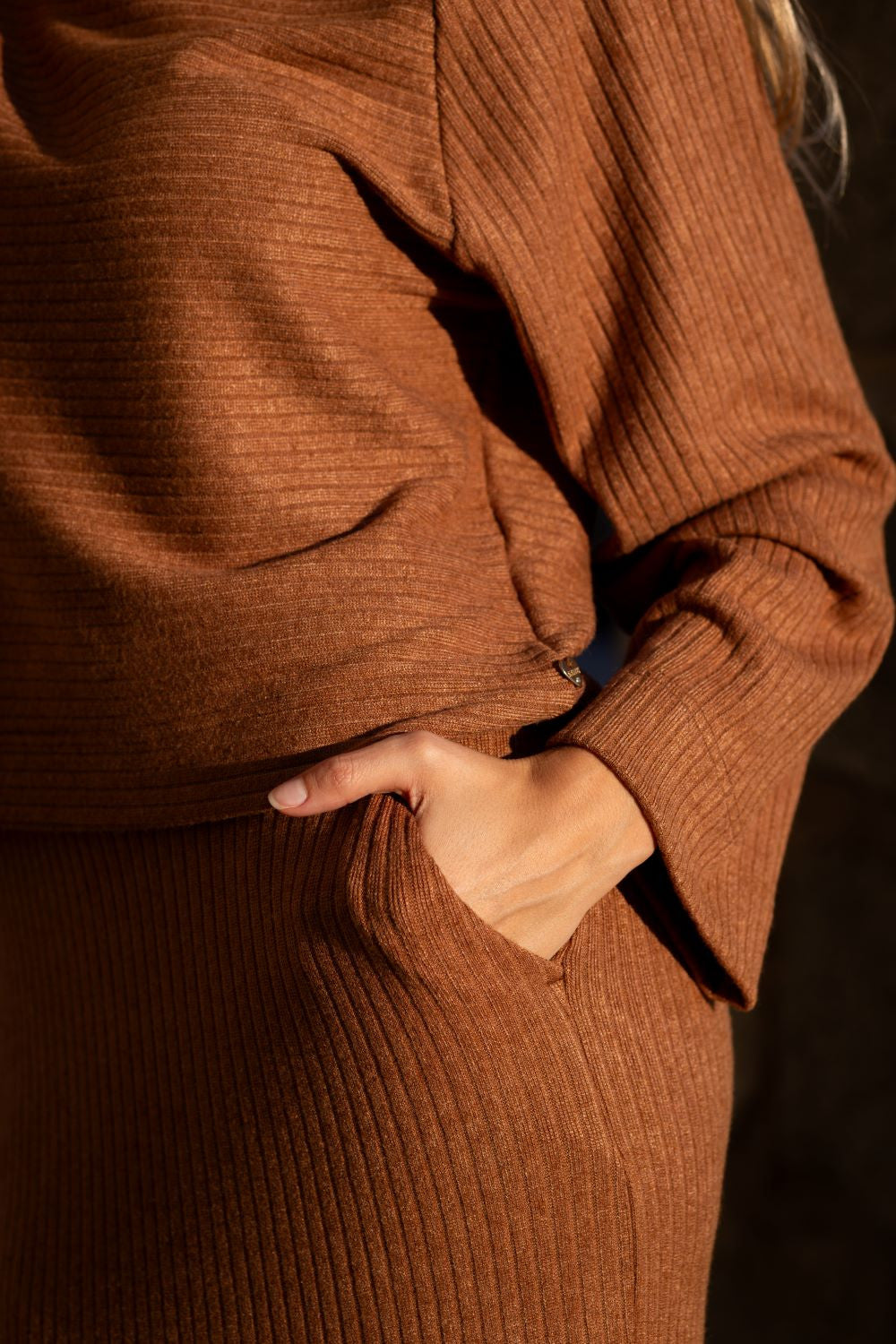 KNIT SET BLOUSE AND SKIRT