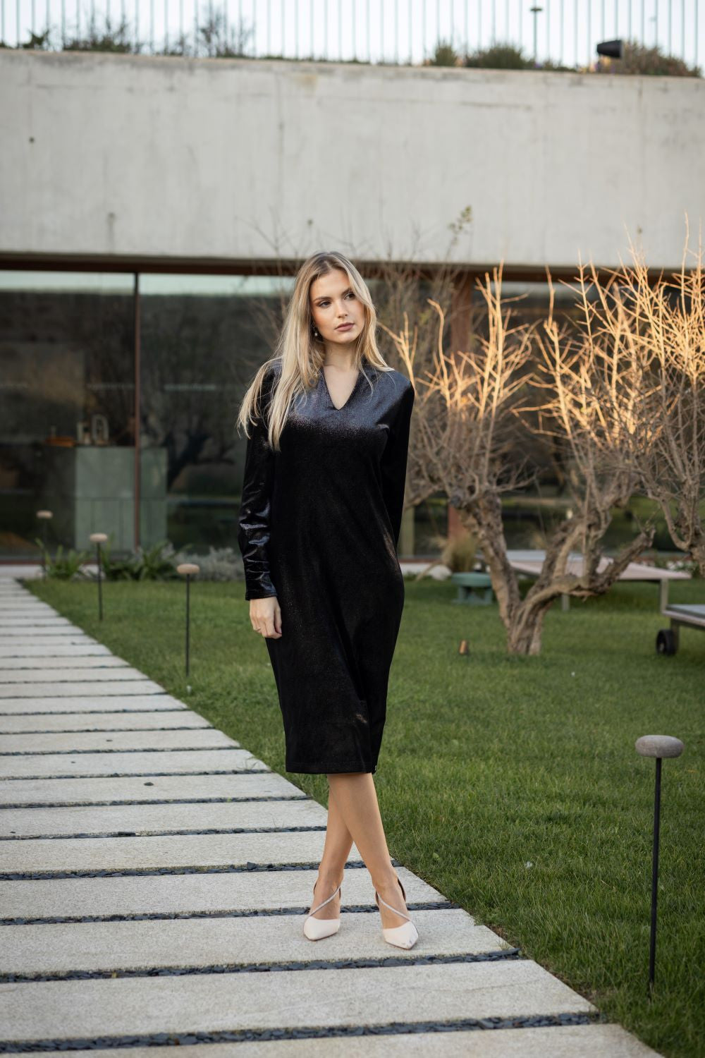 VESTIDO EM VELUDO COM BRILHO