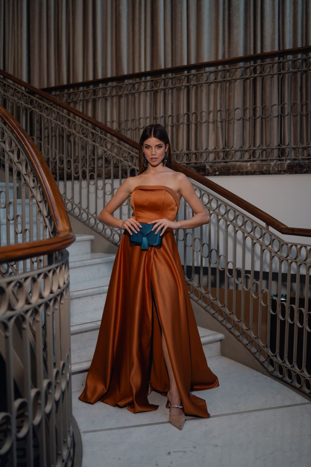 VESTIDO MARI SATIN
