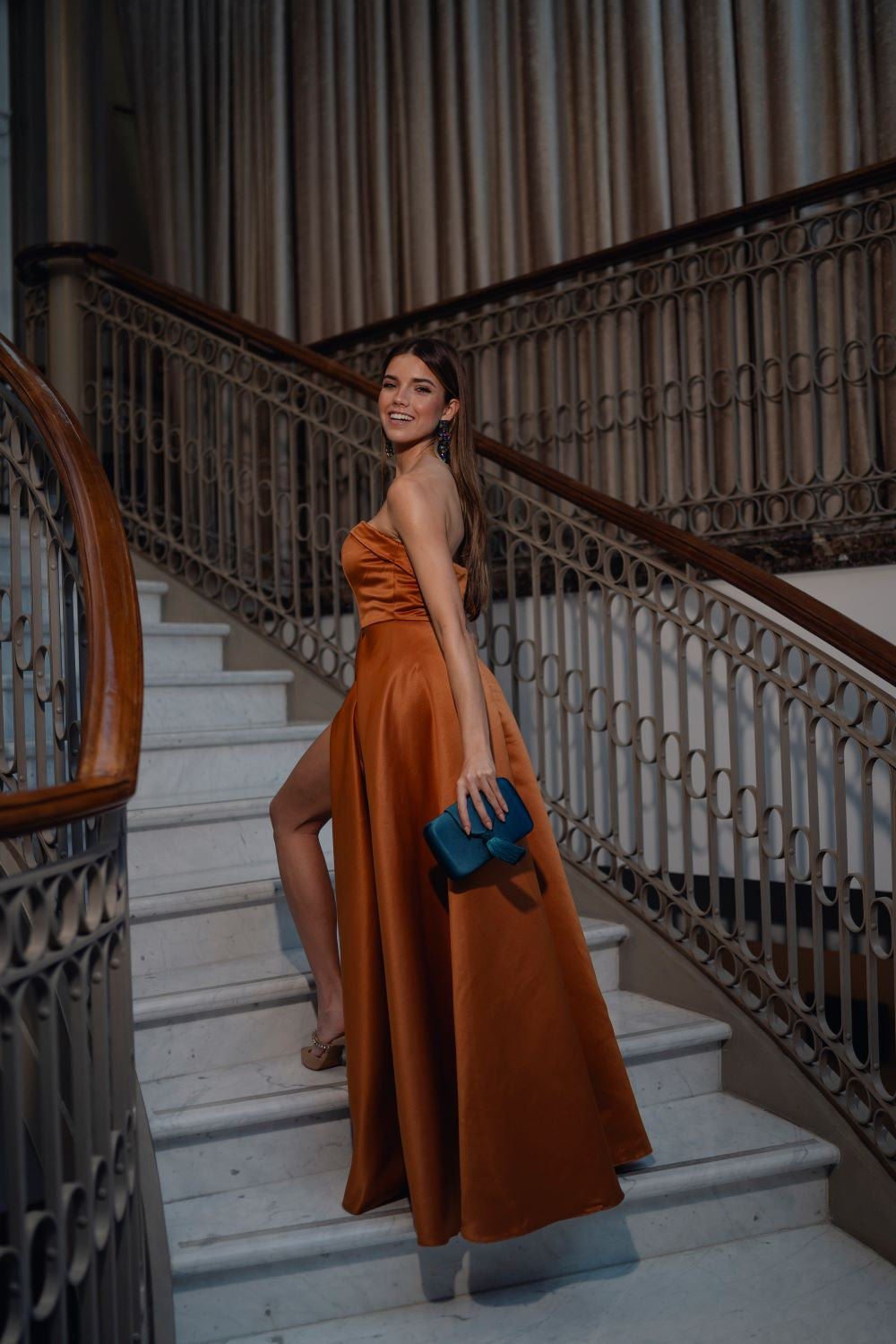 VESTIDO MARI SATIN